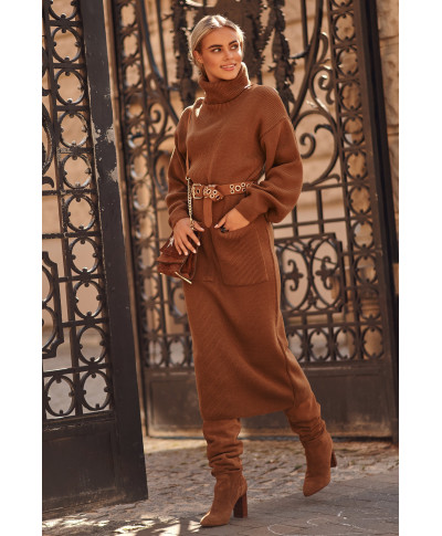 Adīta kleita ar augstu apkakli un kabatām brūna S105