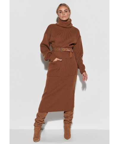 Adīta kleita ar augstu apkakli un kabatām brūna S105