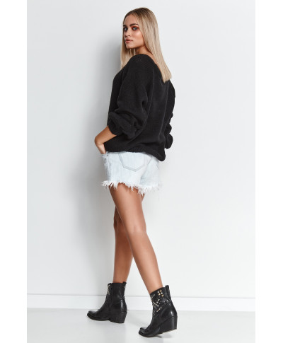 Megztinis moteriškas užsegamas per galvą su apykakle juodas S114