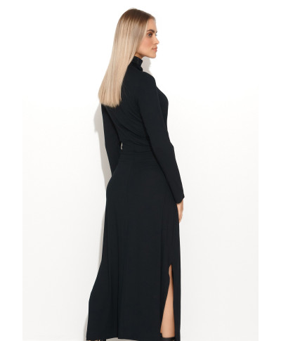 suknele viskozine su marszczonym golfem ir wiązaniem juoda M676