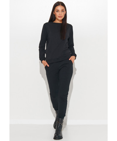 Dresowy komplektas moteriskas su antsiuvu ant rękawie juodas NU379