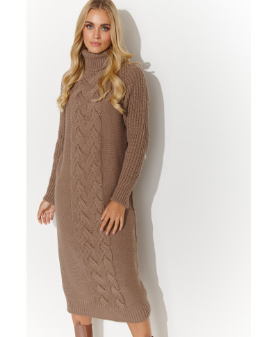 megztinis-suknele za kolano kapucino S137