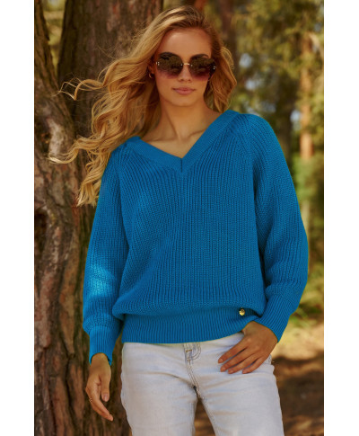 Prosty megztinis moteriskas su iskirpte  serek melynas S140