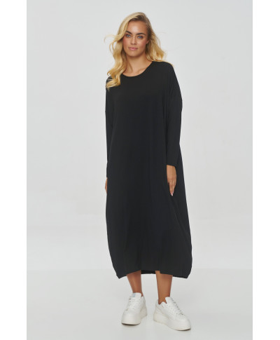 Moteriška oversize suknelė juoda M839