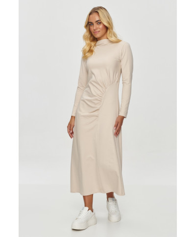 Drapēta kleita ar apkakli gaiši bēša M847