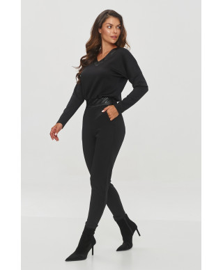 kombinezonas su elementami eko-skóry juodas M850