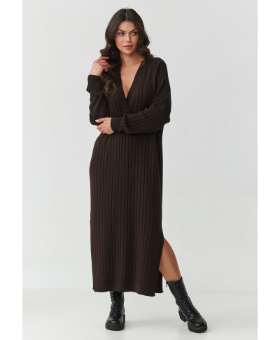 ilga suknele swetrowa su iskirpte V sokoladine S161