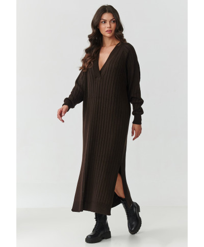 ilga suknele swetrowa su iskirpte V sokoladine S161