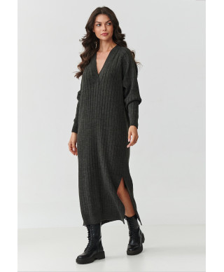 Ilga megzta suknelė su V formos iškirpte grafito melanžas S161