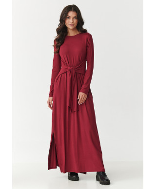 suknele moteriska maxi is viskozes su risimu per liemeni ir rozcięciami po bokach bordo M894