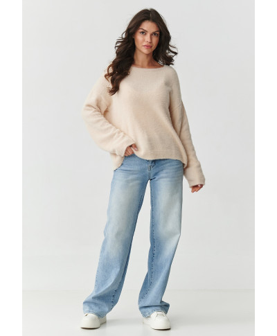 Brīvs pūkainas tekstūras gaiši bēšs džemperis S171