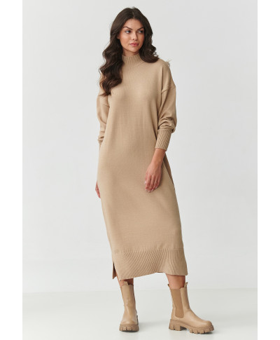 suknele swetrowa midi su półgolfem piaskowa S166
