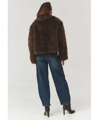 kailine striuke moteriska ruda C1