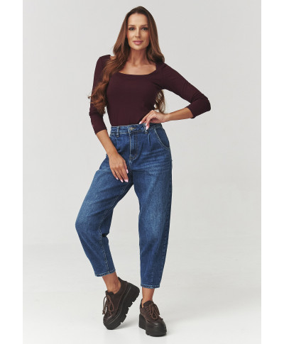 palaidine moteriska su iskirpte karo bordo C10