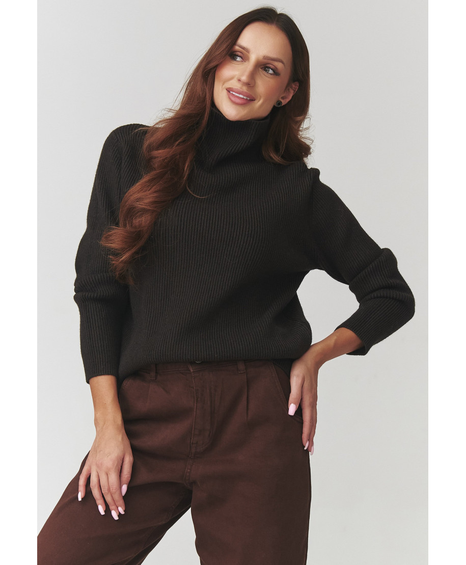 Stylowy megztinis moteriskas su golfu sokoladinis C20