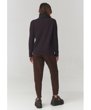 Stylowy megztinis moteriskas su golfu oberżyna C20