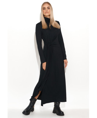suknele viskozine su marszczonym golfem ir wiązaniem juoda M676