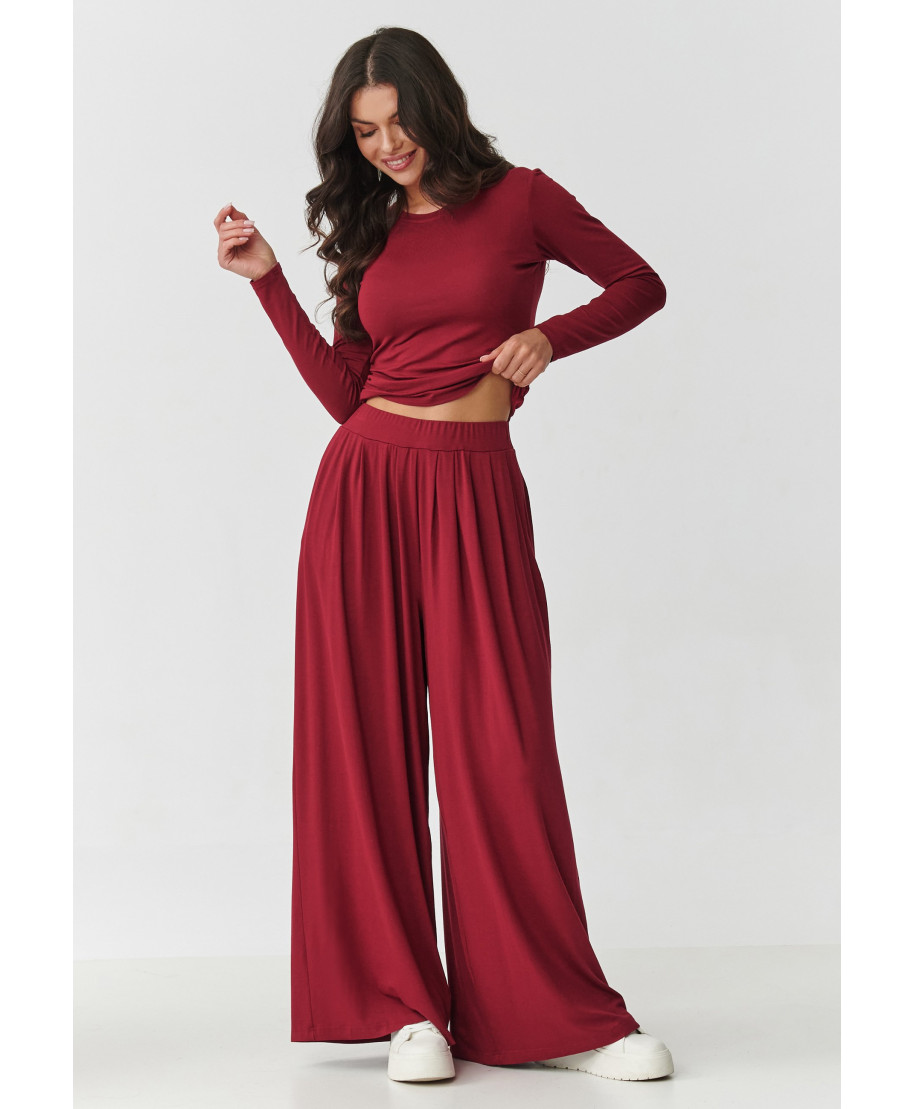 komplektas viskozinis su marszczoną bluzką ir szerokimi spodniami bordo M892