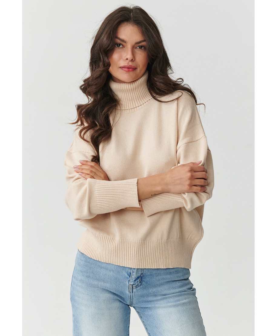 viskozinis megztinis moteriskas su golfu nude S165