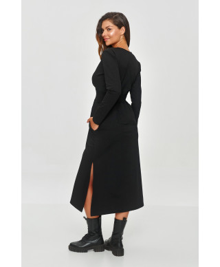 Kleita ar aplokšņu izgriezumu melna M844