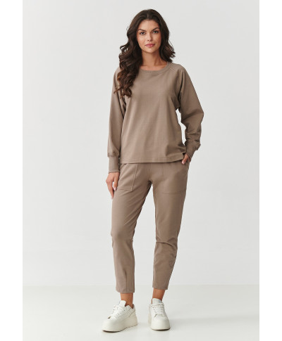 Brīvs treniņtērpa komplekts moka M888