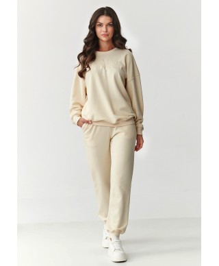 Treniņtērpu komplekts ar izšūtu logo vanilla M889