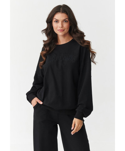 Treniņtērpu komplekts ar platām kājām un izšūtu aplikāciju melns M890