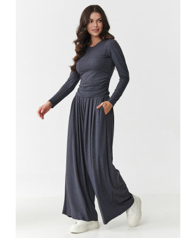 Viskozes komplekts ar rūtainu blūzi un platām biksēm antracīta krāsā M892