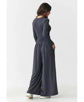 Viskozes komplekts ar rūtainu blūzi un platām biksēm antracīta krāsā M892