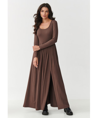 ilga platejanti suknele sokoladine M896