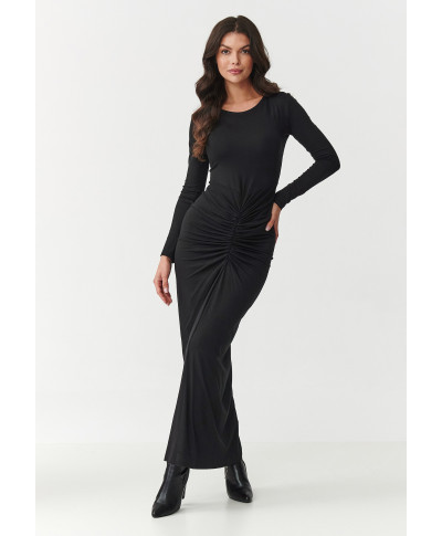 aptempta maxi suknele juoda M898