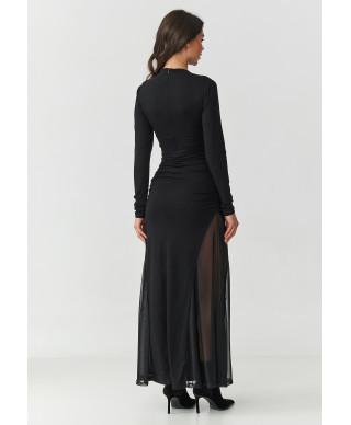elegantiska suknele maxi su tiulinemis wstawkami juoda M902