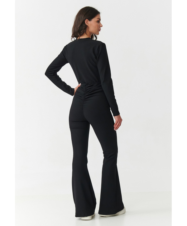 Elegants sieviešu komplekts no svītrainas auduma, melns M893