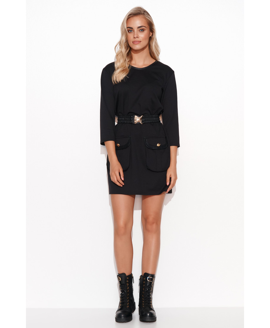 suknele mini su kisenemis ir paskiem juoda M752