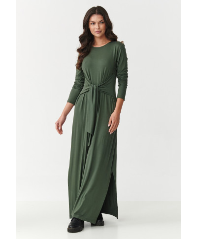 suknele moteriska maxi is viskozes su risimu per liemeni ir rozcięciami po bokach chaki M894