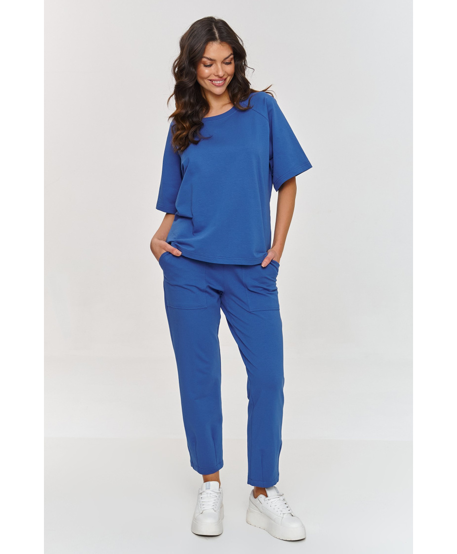 Dresowy komplektas su luźną bluzką ir klasycznymi spodniami indygo M865