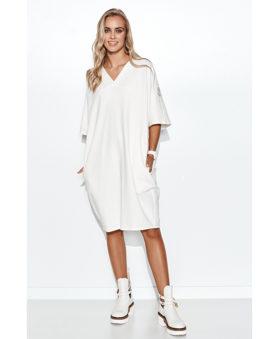 suknele dresowa oversize su aplikacją ant rękawie śmietankowa M708