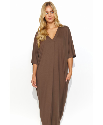 ilga suknele oversize is viskozes sokoladine M820