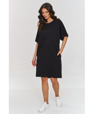 suknele su krótkimi, szerokimi rękawami juoda M864