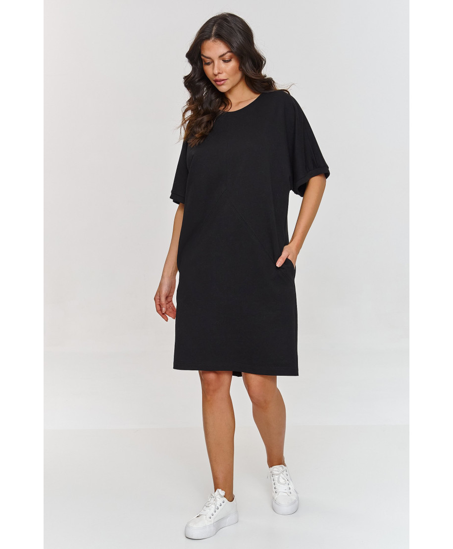 Suknelė trumpomis, plačiomis rankovėmis juoda M864