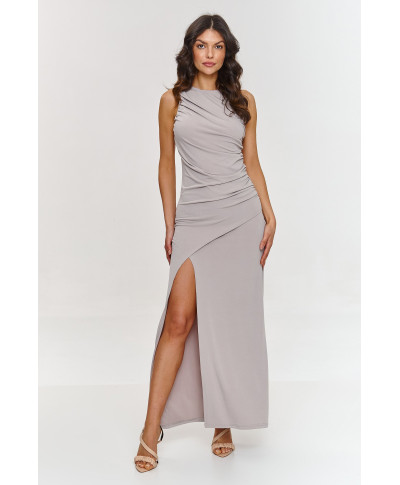 suknele maxi su marszczeniami ir głębokim rozcięciem sviesus beż M880