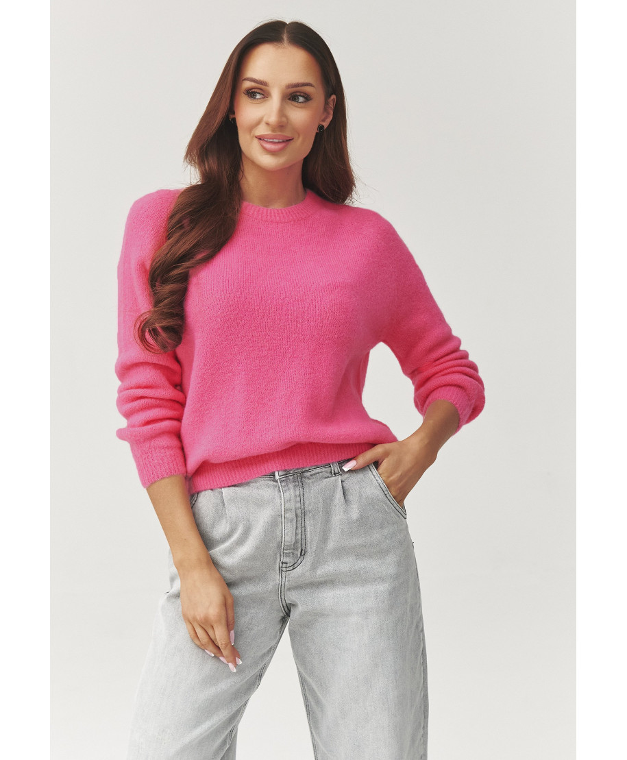 Mīksts sieviešu džemperis ar apaļu kakla izgriezumu bēbju rozā krāsā C40