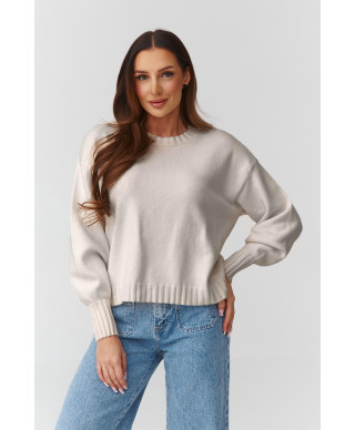 Džemperis sievietēm oversize – mīksts, klasisks gaiši bēšs C43