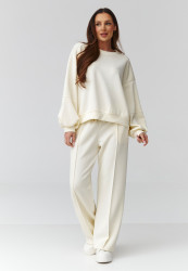 komplektas moteriskas – bliuzonas oversize ir kelnes su szeroką nogawką sviesus beż C44