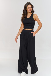 Viskozinis komplektas – Topas ir plačios kelnės juodas M871