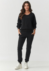 komplektas dresowy su lekko dopasowanymi spodniami ir luźną bluzą juodas M891