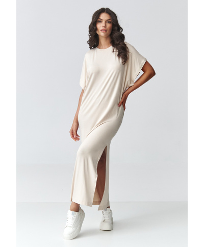 Brīva maksi kleita ar šķēlumu gaiši smilšu krāsā M927