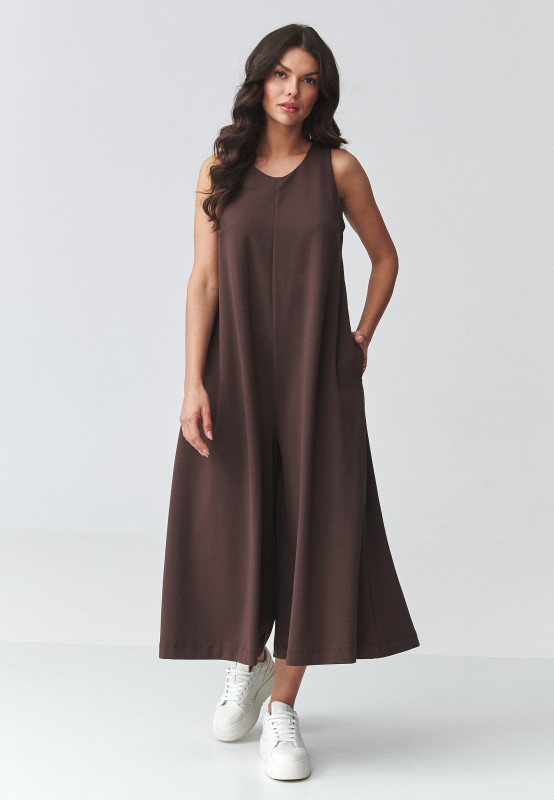 Stylowy kombinezonas moteriskas su szerokimi nogawkami tamsi czekolada M919