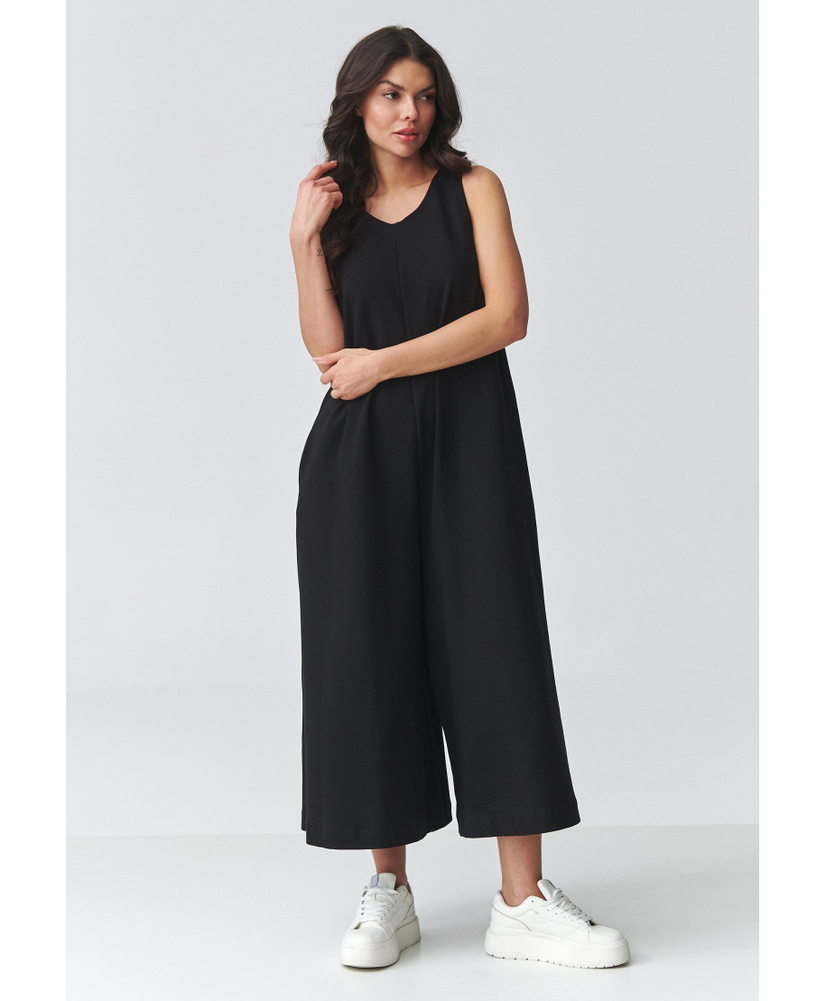 Stylowy kombinezonas moteriskas su szerokimi nogawkami juodas M919