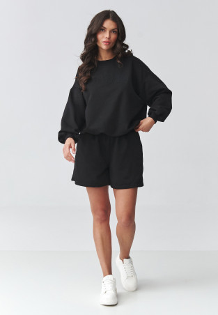 komplektas dresowy moteriskas oversize su szortami juodas M922